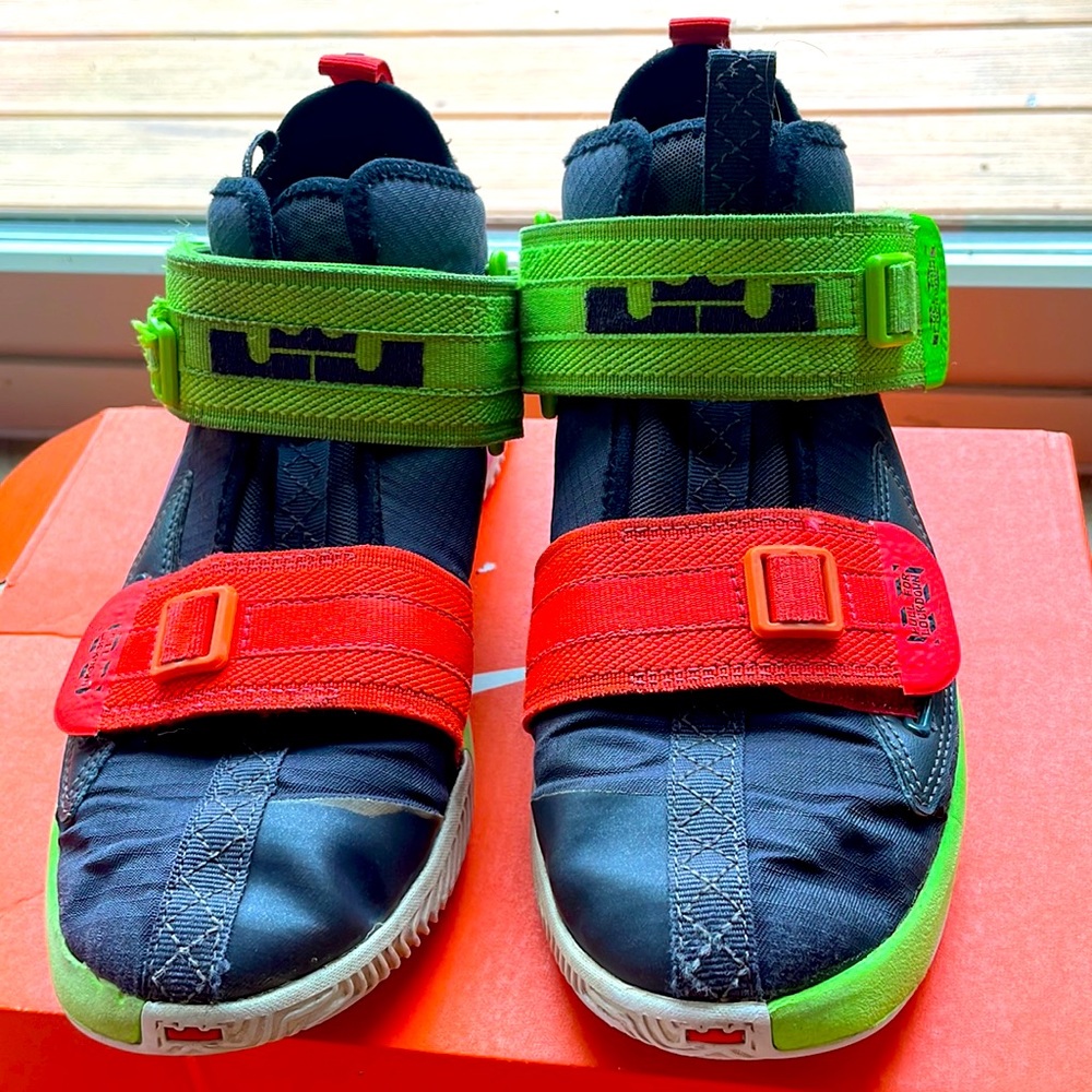 Lebron Soldier 13